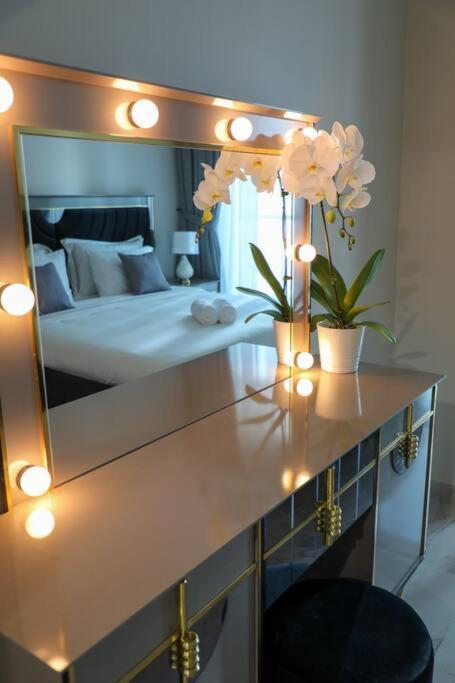 Deal!!! Brand New 1 Bed Condo In The Heart Of Dubai Marina Eksteriør bilde