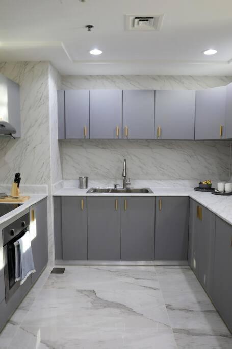 Deal!!! Brand New 1 Bed Condo In The Heart Of Dubai Marina Eksteriør bilde